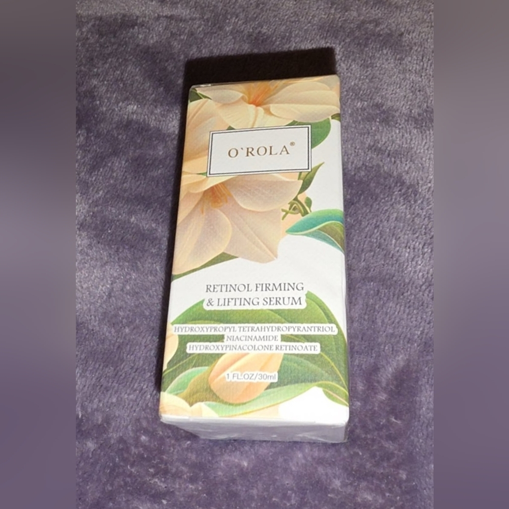 Retinol Firming & Lifting Serum - NWT